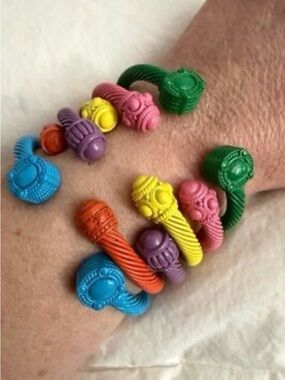 #1099 Colorful Sculpted Resin Coil Bracelets - Multicolor pick your color